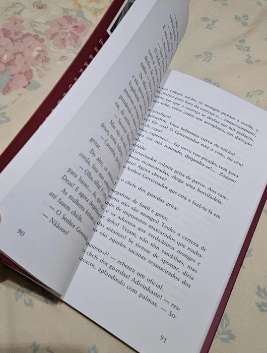 Livro O amor e o escárnio