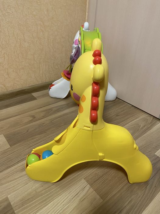Музыкальный игровой центр Fisher-Price Растем вместе