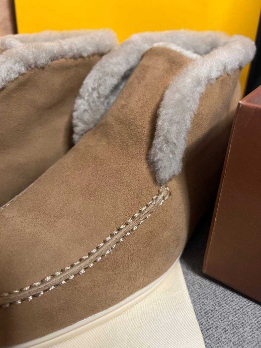 Loro Piana Open Walk Loafers – rozmiar 38, z futrem, kolor beige