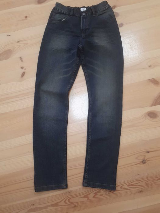Spodnie jeansy na 152 cm
