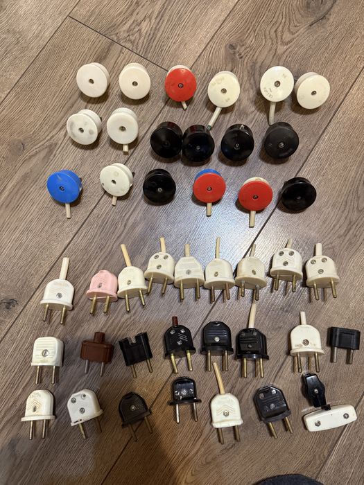 Штепсельная вилка СССР