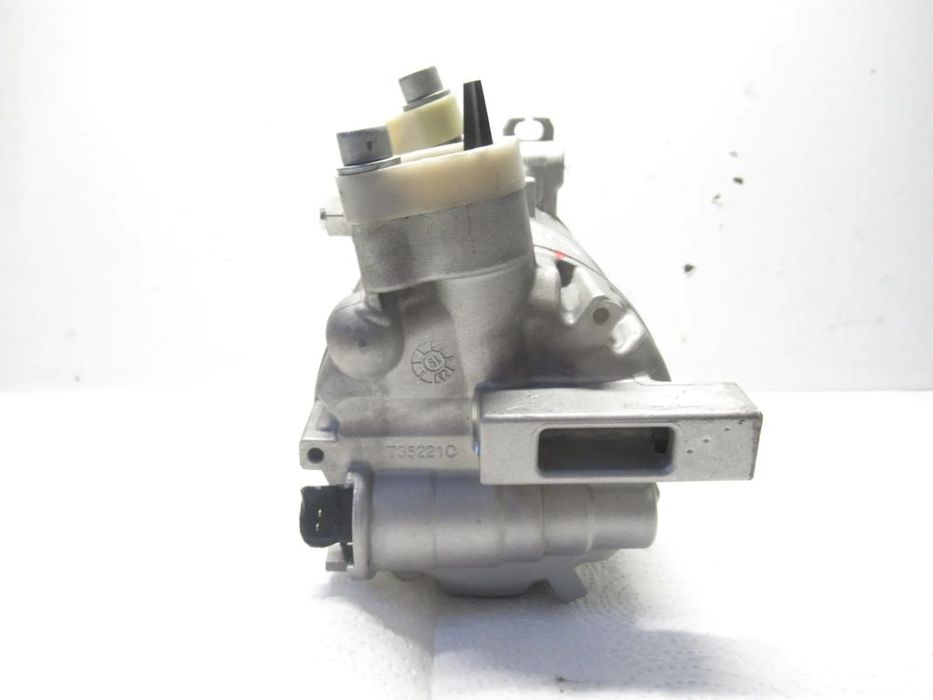 Kompresor klimatyzacji VW Audi Seat Skoda Renault Valeo 699357 1K0820803E