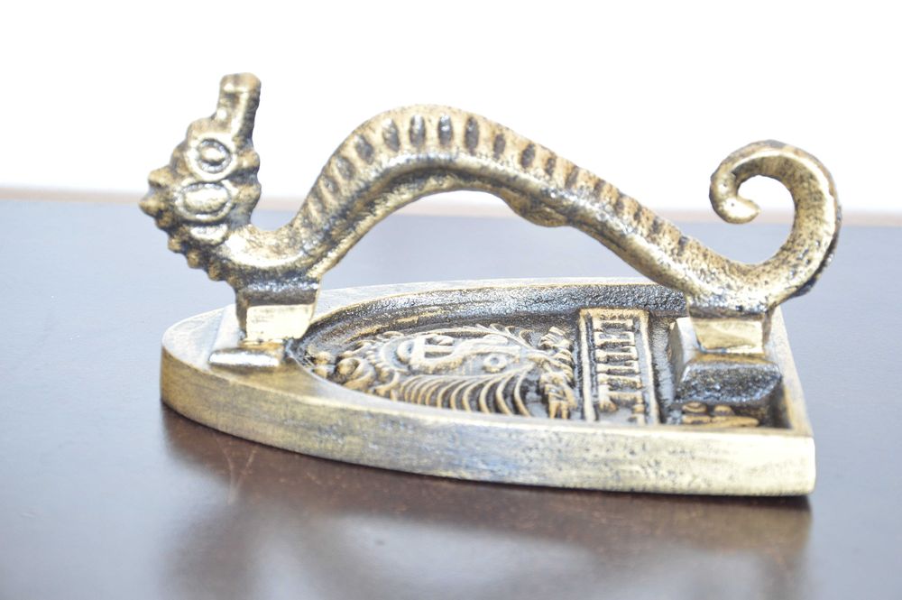 ŻELAZKO wyjątkowe żeliwne przedwojenne sygnowane