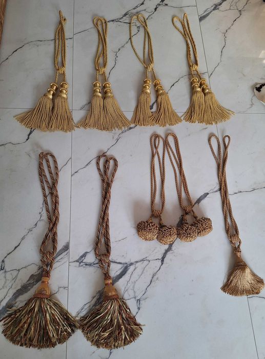 Piękne chwosty do zasłon - 9 sztuk