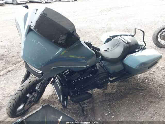 Harley-Davidson FLHX 2024