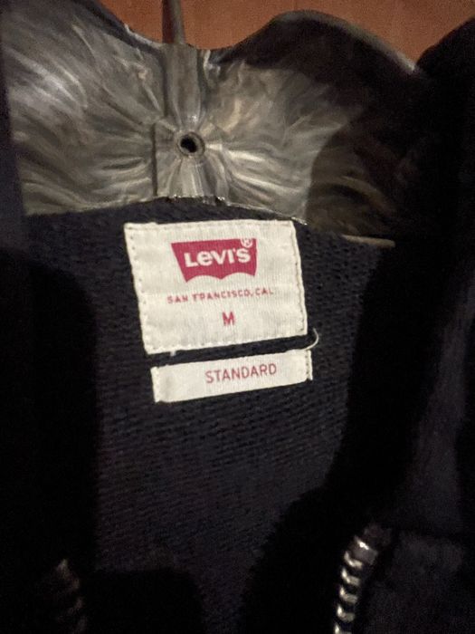 Продам зип-худи levis