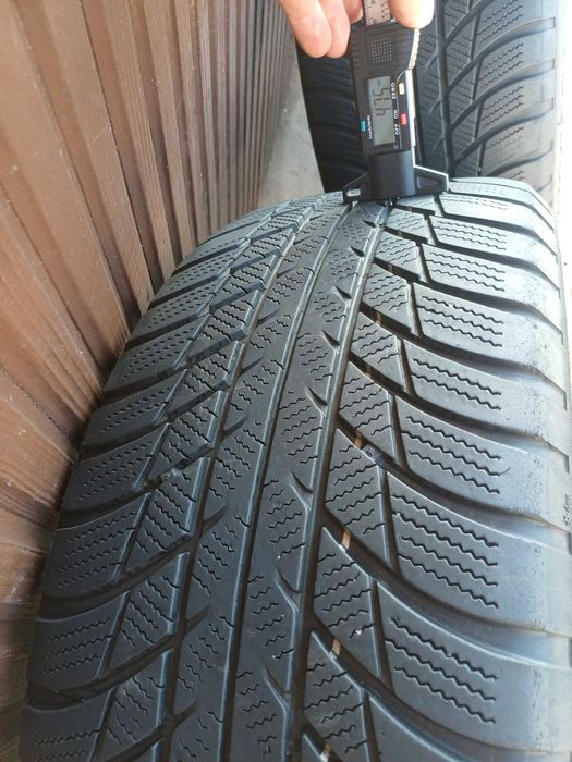 Koła zimowe Audi 17 7J ET45 215/55 R17 5x112 Bridgestone