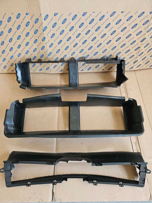 Ford Escape 2024 Повітропровід / Воздуховод / Дефлектор Верхній Нижній