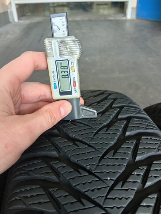 R15 185 65 шини зимові Goodyear ultragrip 8 як нові агресивні арктичні