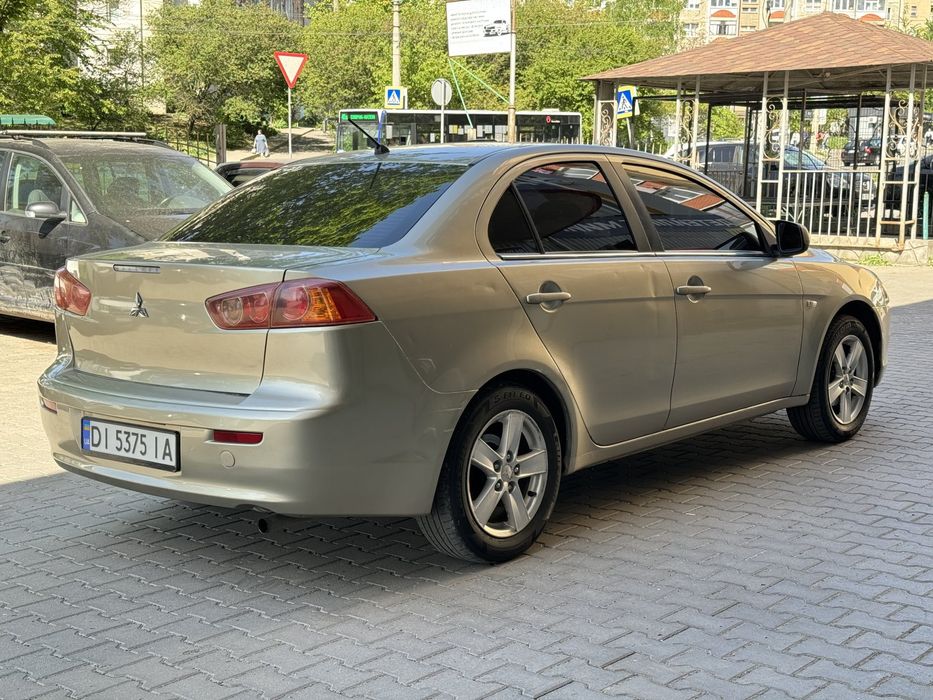 Оренда авто Mitsubishi lancer / прокат авто Хмельницький