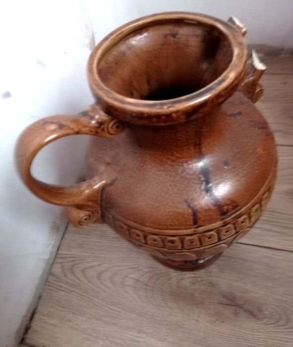 Duża amfora ceramiczna