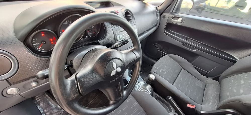 Mitsubishi colt 1.1