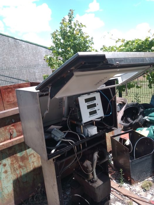 Bomba de combustível antiga