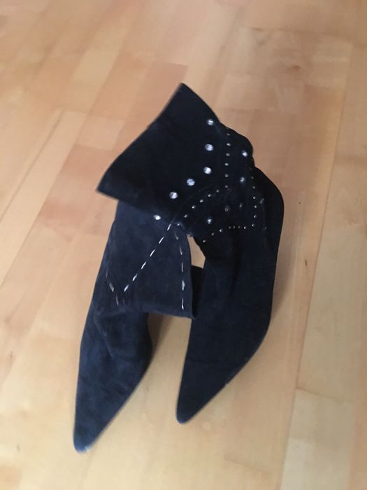 Чобітки замшеві на шпильці