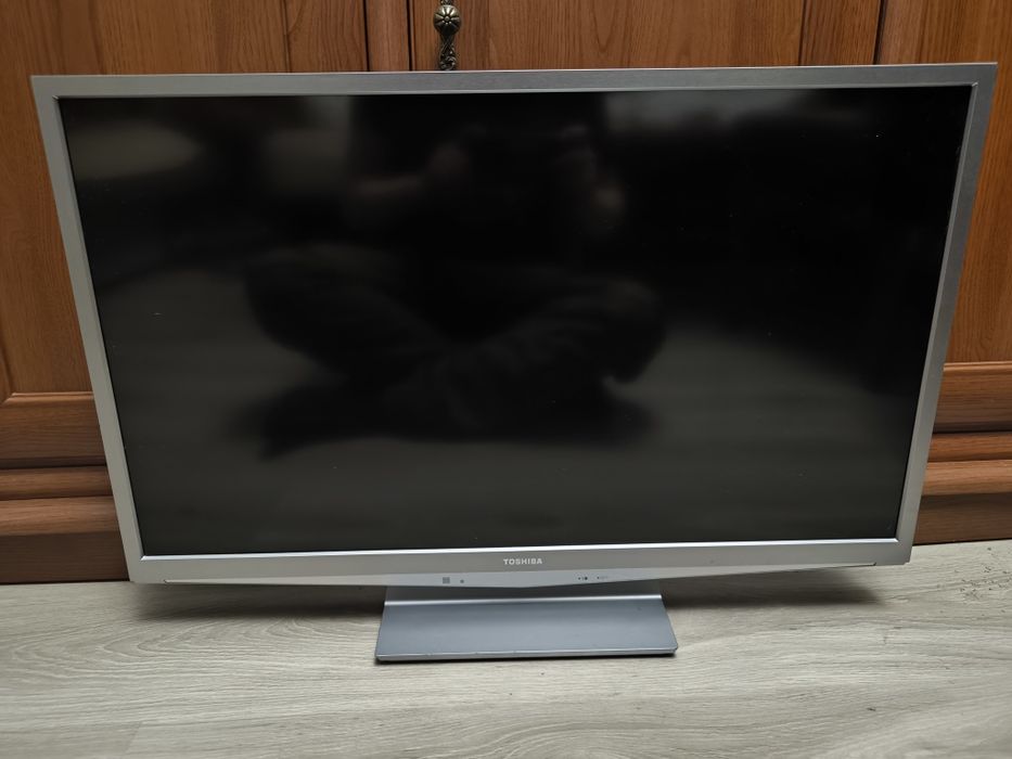 Toshiba 32 cale 32RL838 (tv, telewizor, full HD, smart)