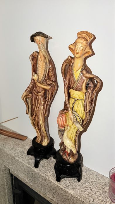 Estatua de casal japones velharia