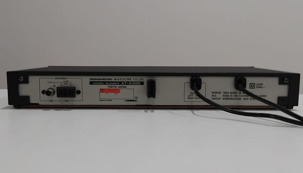 AKAI Tuner Sintonizador Rádio AT-A305