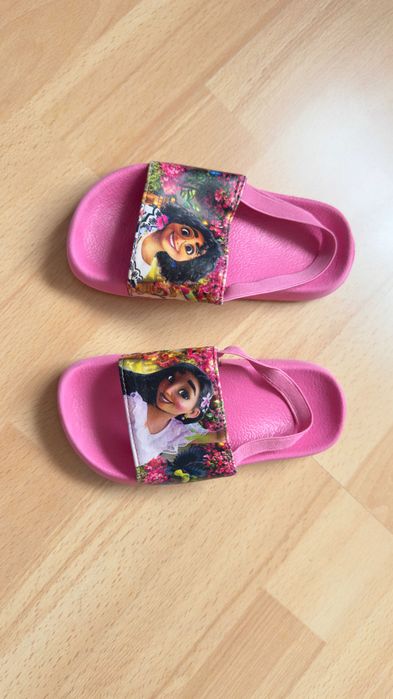 Kolorowe klapki kapcie Encanto Disney rozmiar 26-27