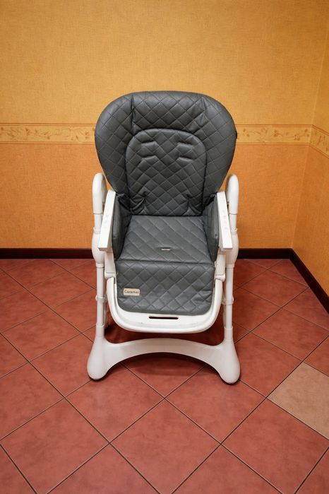 Дитячий стілець для годування Carrello Caramel темно-сірий