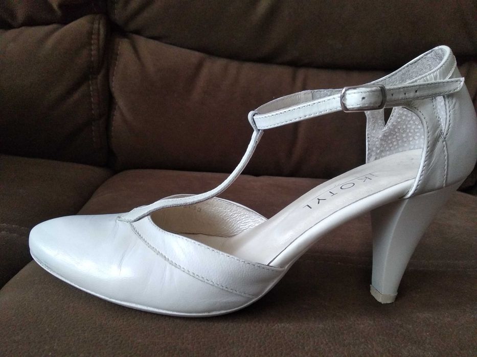 Buty ślubne 39 Kotyl