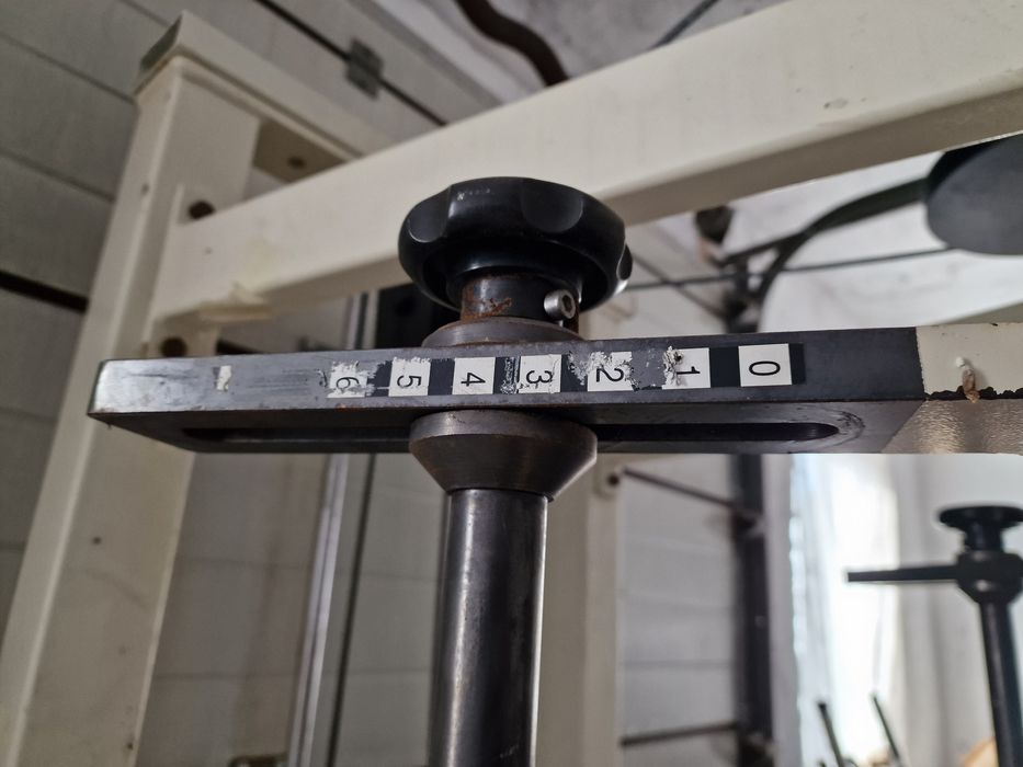 Butterfly maszyna na klatke rozpietki retro oldschool