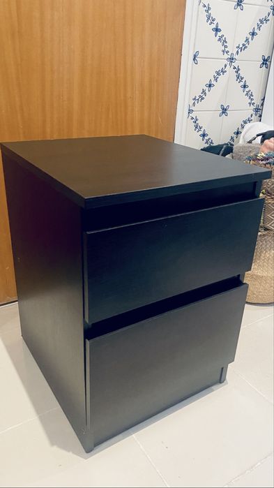 Mesa cabeceira Ikea preto nova