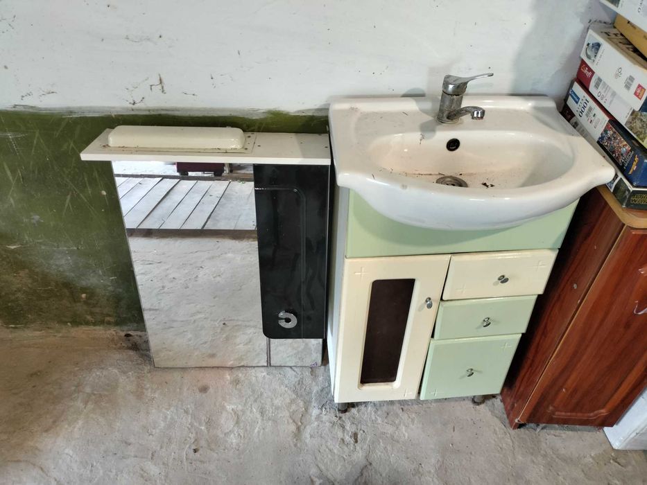 Продам меблі в ванну зб