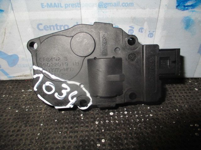 Motor da comporta da sofagem BMW 2 Gran Tourer (F46)