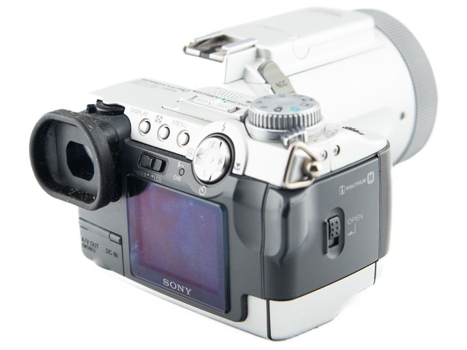 Aparat cyfrowy Sony DSC-F717