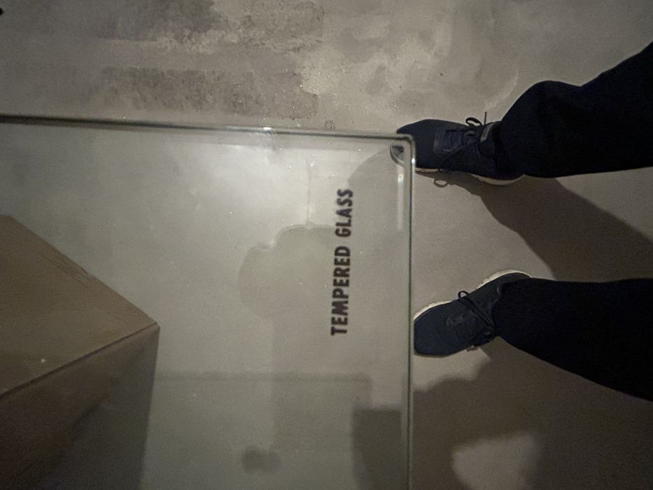 Tampo em vidro para secretaria