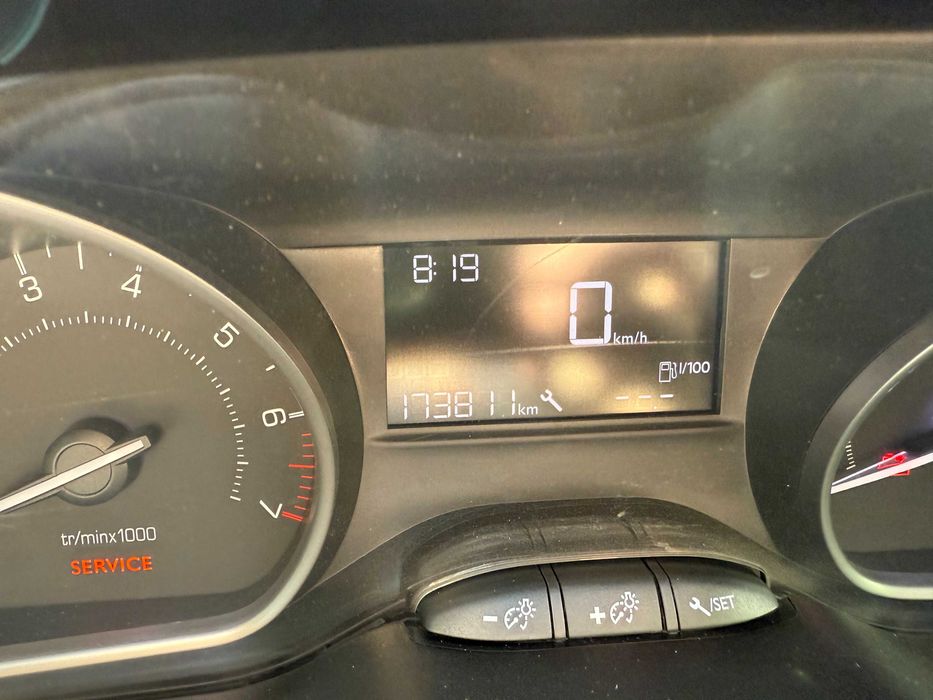 Продам Peugeot 208 2016 $5800