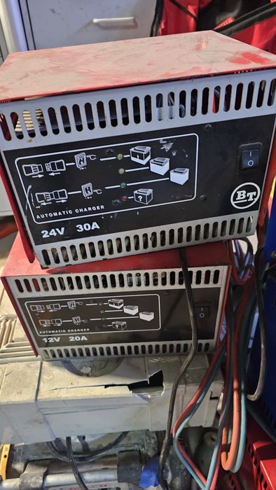 Prostownik do akumulatorów trakcyjnych 12V 24V 36V od 20A do 180A