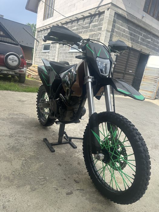 Kovi jnr 250 ковік мотоцикл ( не geon kaya ktm 300)