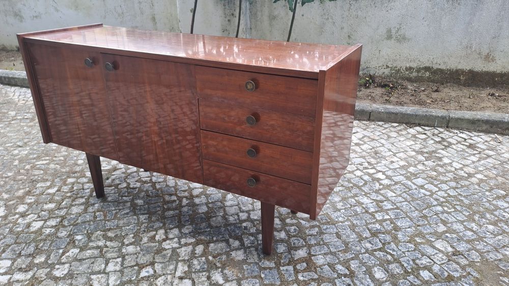 Móvel antigo (usado)