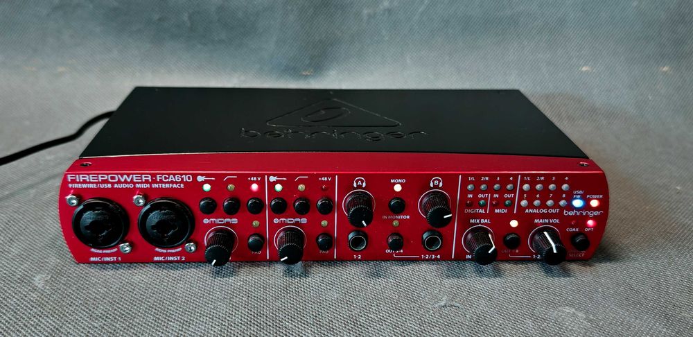 Interfejs audio BEHRINGER FIREPOWER FCA610 audiofilski FireWire/USB/MIDI 6 wejść/10 wyjść, 24-Bit/96 kHz z MIDAS