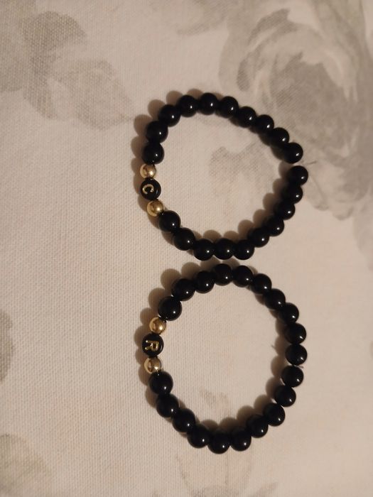 Pulseiras feitas á mão