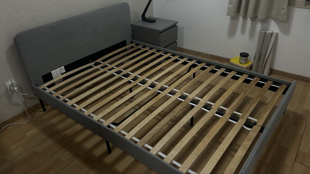 Cama de casal 140x200 cm