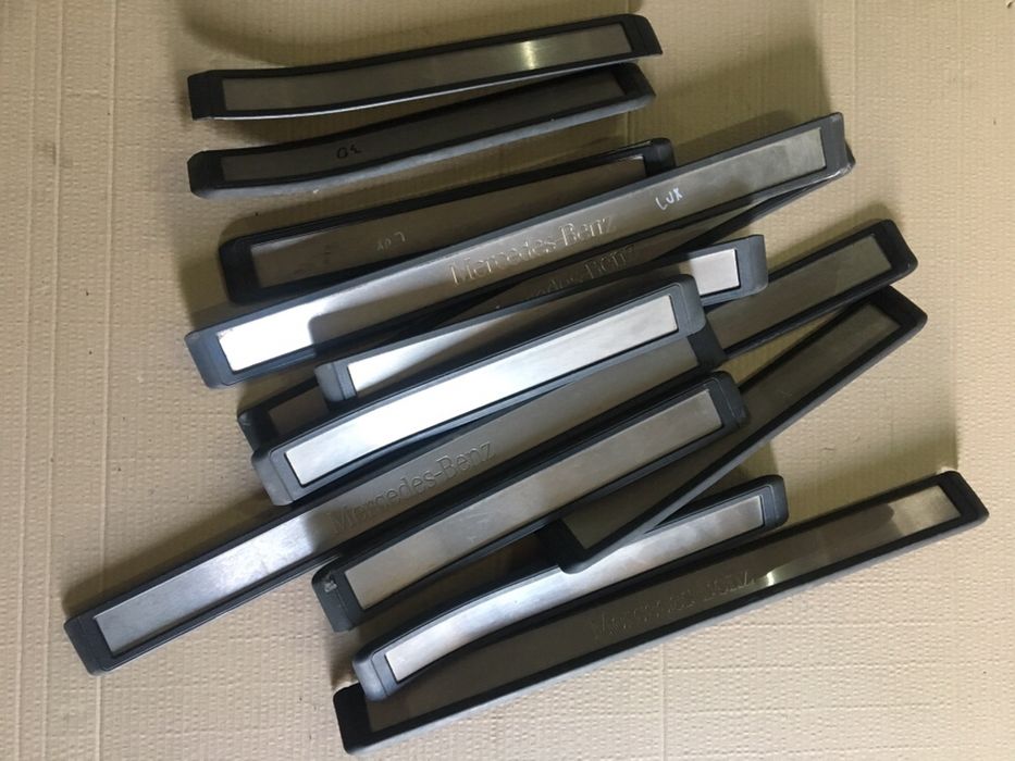 Накладки на пороги Mercedes e-class W211 (шрот, авторазборка)