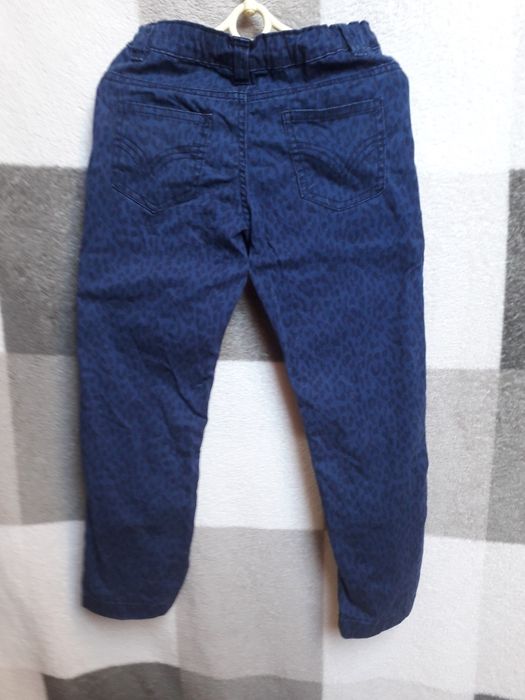 Spodnie dziewczęce gumki