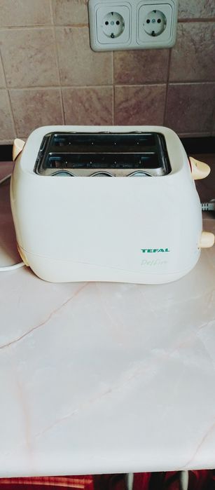 Продам тостер Tefal