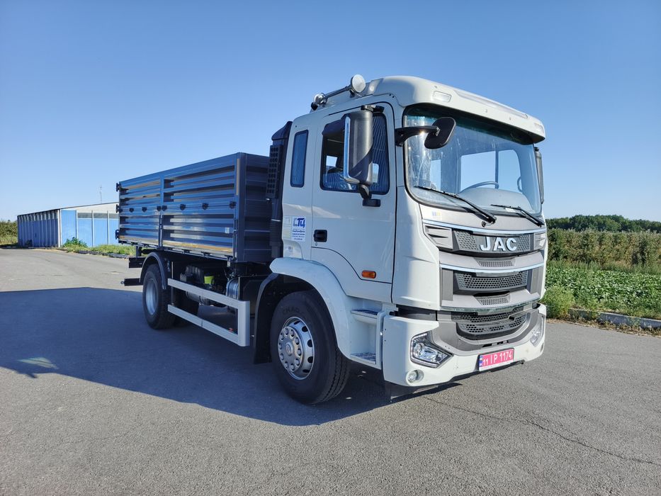 Самоскид, самосвал, зерновоз,сільхознік.