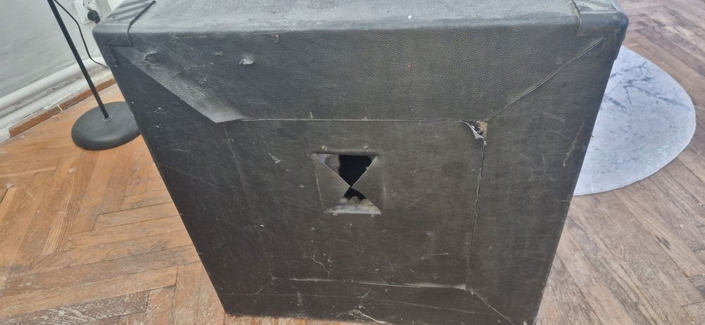 Kolumna basowa 300W, 4x10, brak tylniego panelu