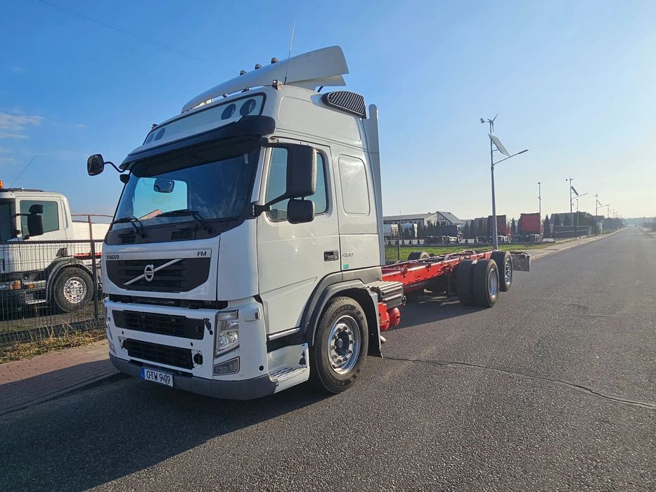 Volvo FM 6X2  Full air ; Euro 5 , 8.50m rama ; 5.60m rozstaw , 3 oś skrętna ; 2011/1