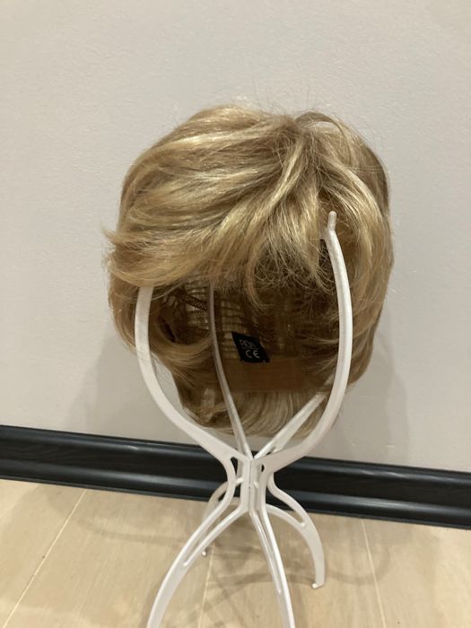 Rokoko peruka blond krótka