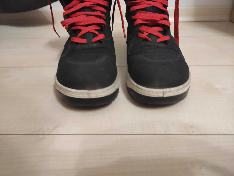 Męskie bezpieczne buty robocze Elten Lakers Black Mid r.43 S1P SRC