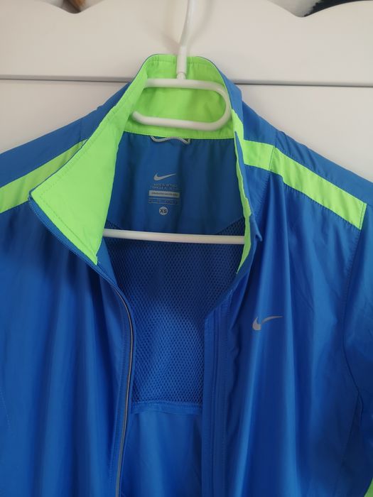 Kurtka do biegania Nike Xs