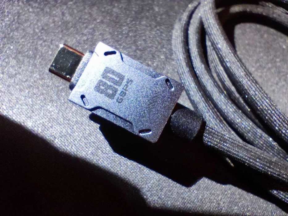 1.2 метра Кабель ULT－unite USB4 80 Гбіт/с, 8K UHD, Type-C 240 Вт USB-C