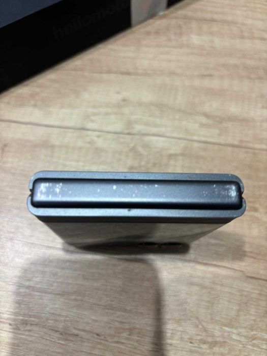 Motorola Razr 50 gwarancja 2027