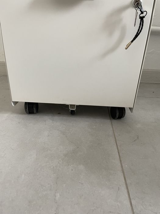 Szafka IKEA TROTTEN – bardzo dobry stan
