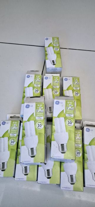 Zestaw żarówek energooszczędnych GE E27 9W